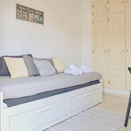 Apartment Gorgeous In San Lucar De Barrameda *